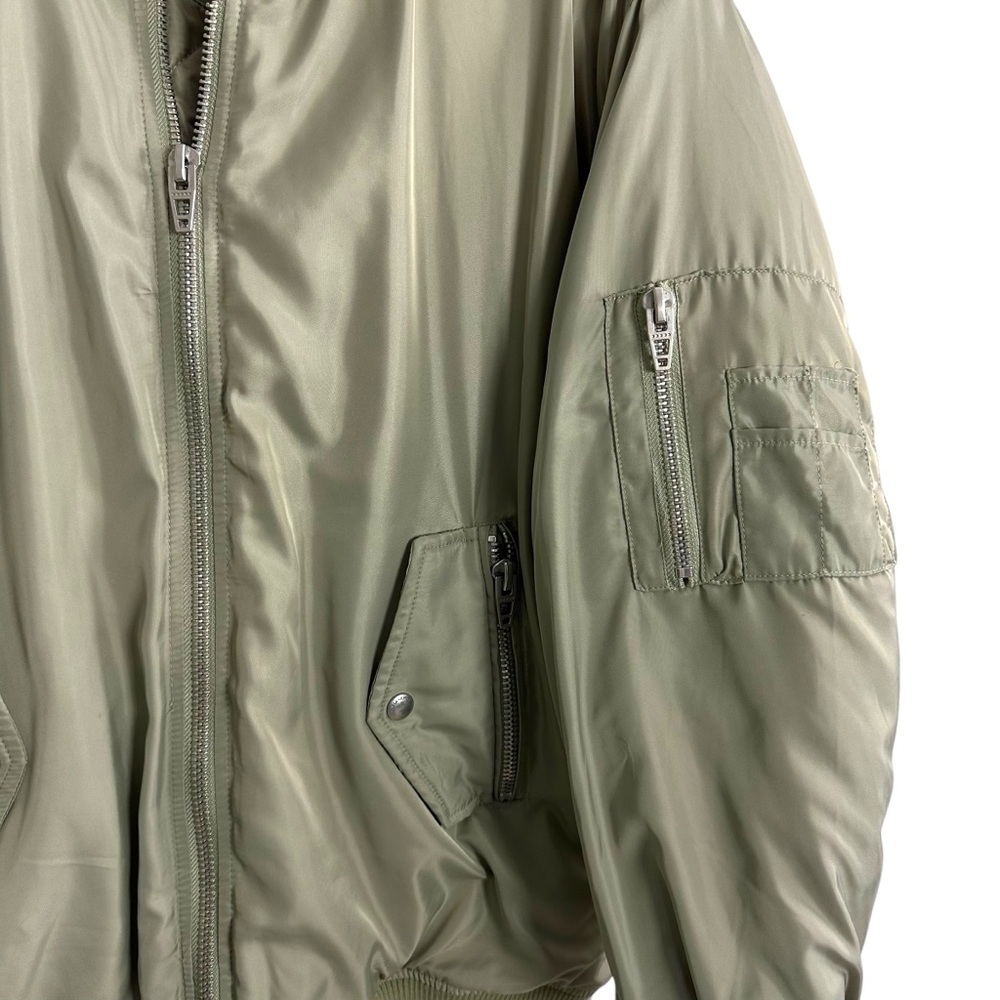 BLANKNYC‎ Women’s Oversized Long Nylon Bomber Jacket Sage Green Size Medium - Picture 9 of 16